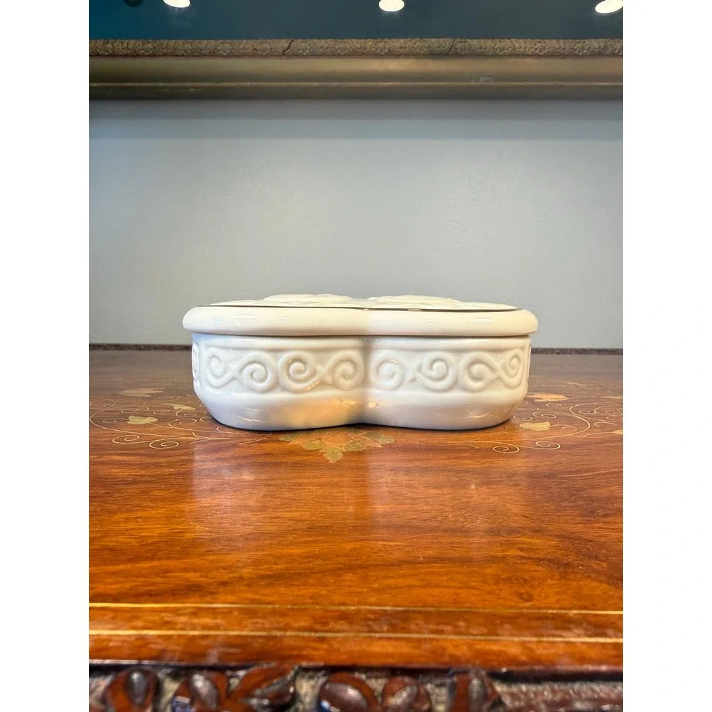Vintage Lenox Romeo & Juliet Heart Trinket Box